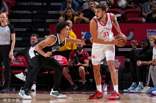 暖心！独行侠队今天为欧文的女儿阿祖莉·欧文送上生日祝福