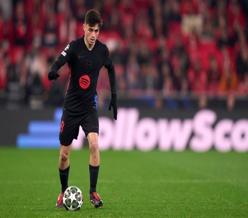 18岁新秀王洪泽CBA首秀获赞成熟如28岁