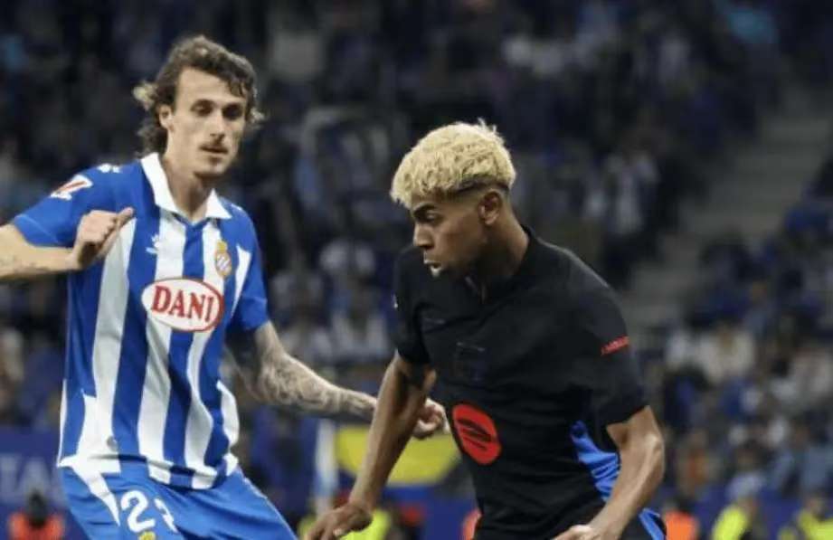 米兰主教练阿莱格里接受采访时表示：我期待冬季窗口的到来，我们会做合适的补强