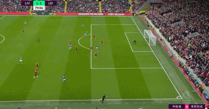 图片报：米兰对金玟哉感兴趣，在今夏就曾观察过他