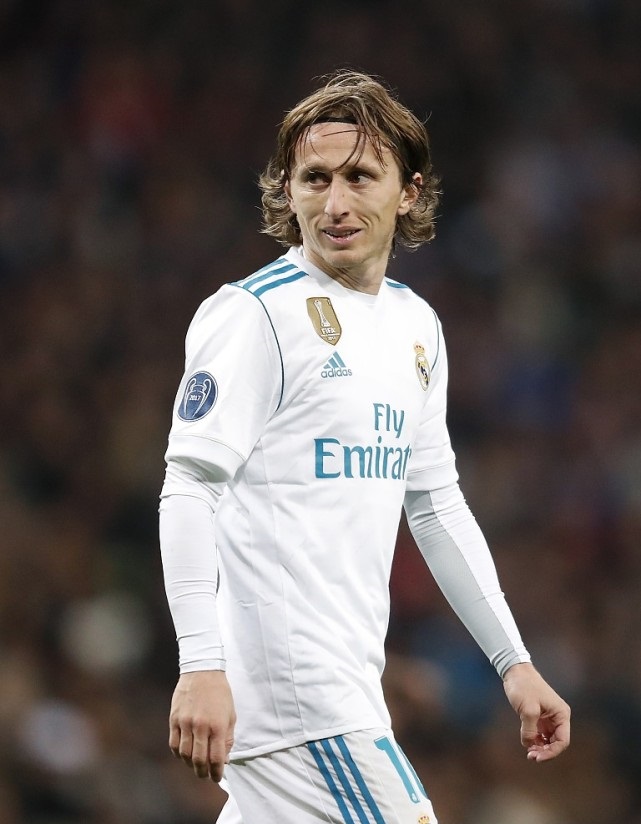 记者：曼联、切尔西、国米关注罗比尼奥之子